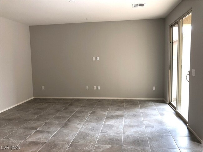 Building Photo - 6114 Scarlet Leaf St