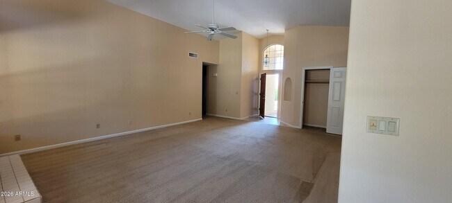 Building Photo - 2838 E Calavar Rd