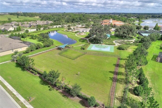 Building Photo - 576 Cantabria Dr