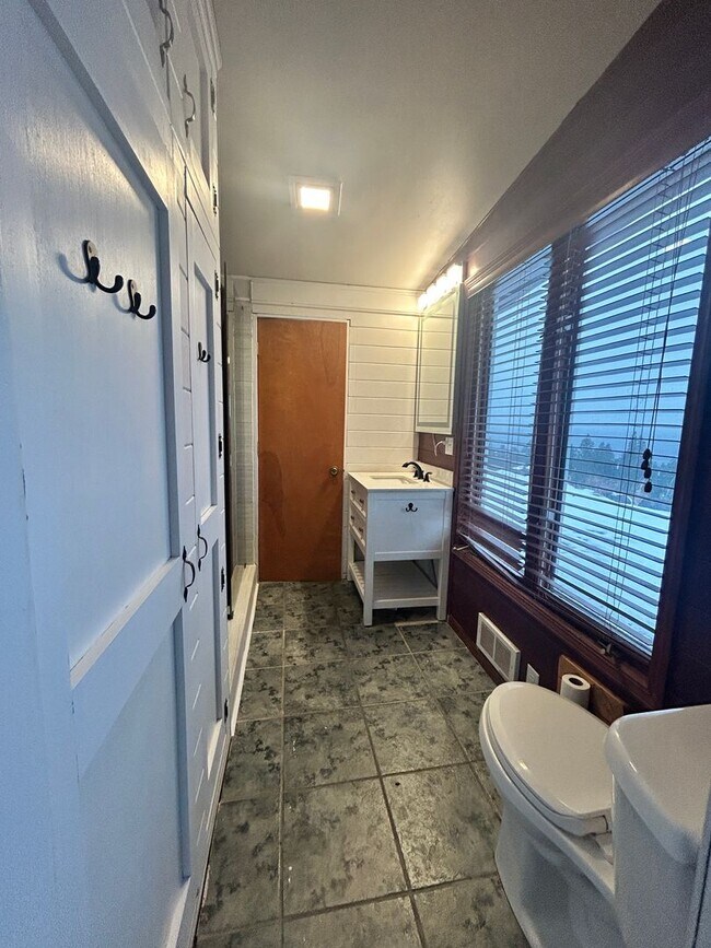 Building Photo - Cozy 1-Bed Cabin on 30 Private Acres – Incredible Views & Outdoor Access