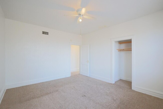 Building Photo - 3103 N Taylor Ave