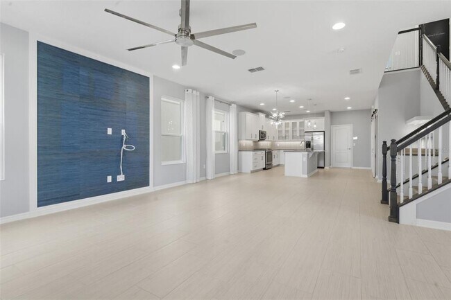 Building Photo - 16029 Tollington Alley