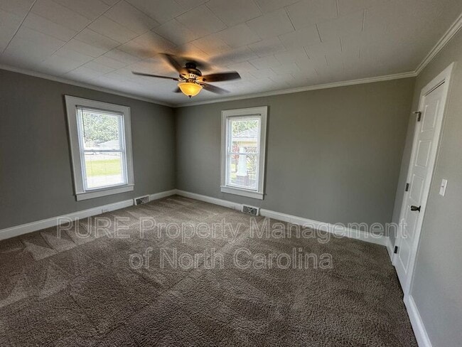 Building Photo - 1101 Woodlawn St