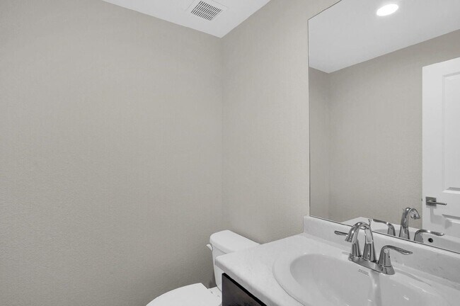 Building Photo - 3798 Venice Grove