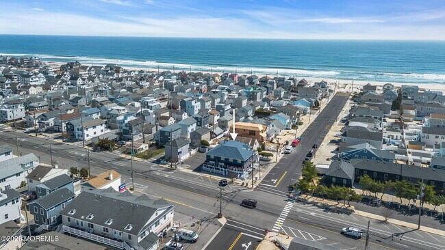 Building Photo - 65 Grand Central Ave