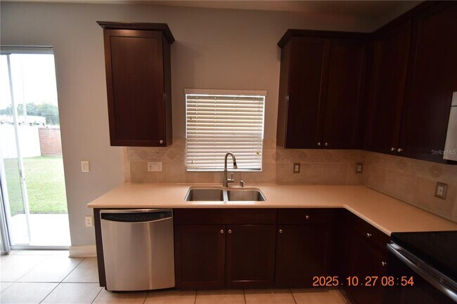 Building Photo - 8806 Cameron Crest Dr