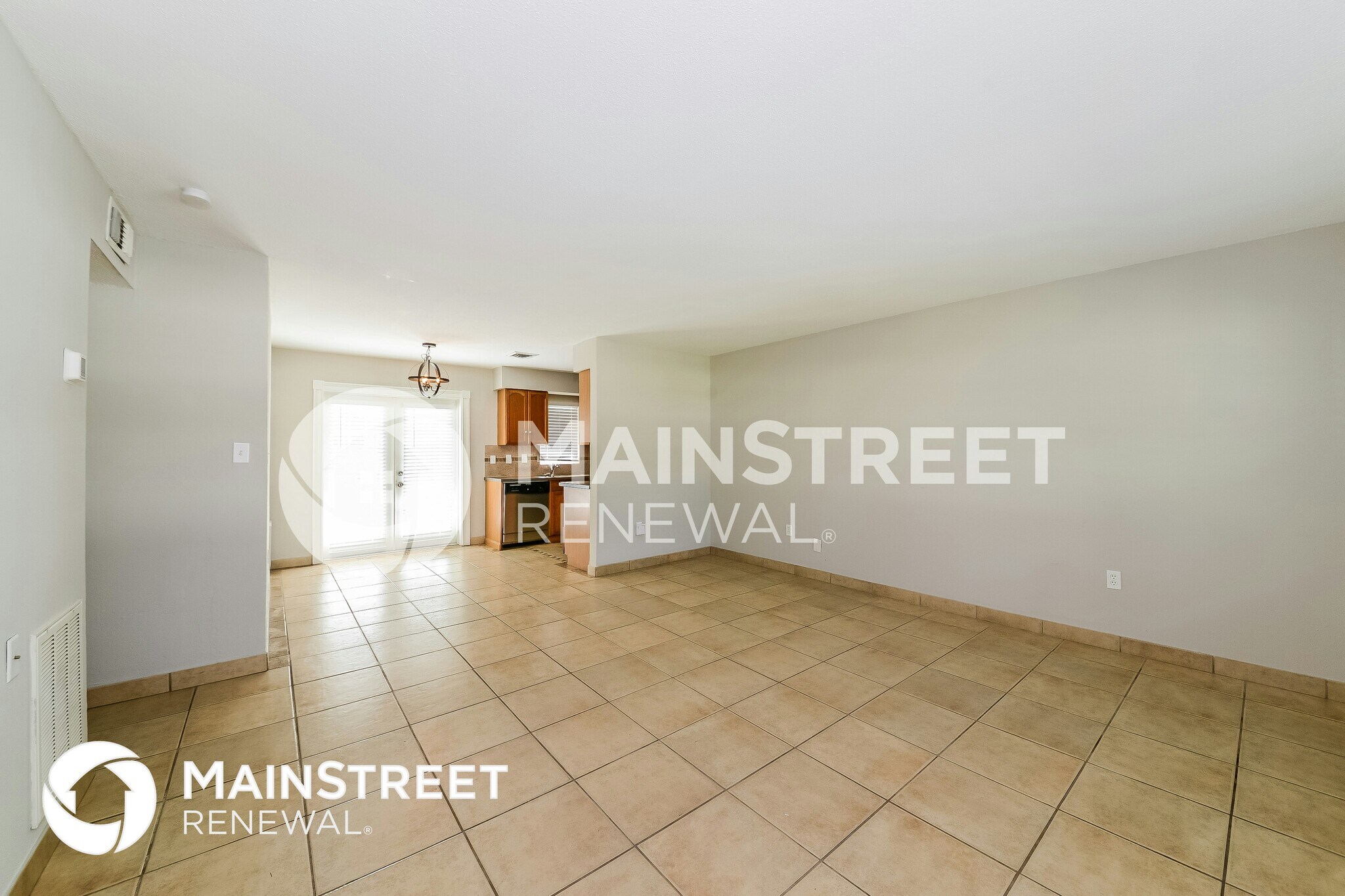 Building Photo - 2459 Stratford Dr