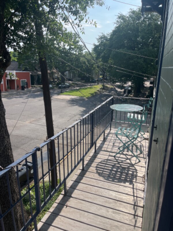 Building Photo - 400 Opelousas Ave