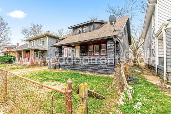 Building Photo - 408 N Oakland Ave