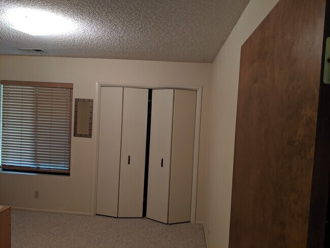 Building Photo - 203 Patricia Ct