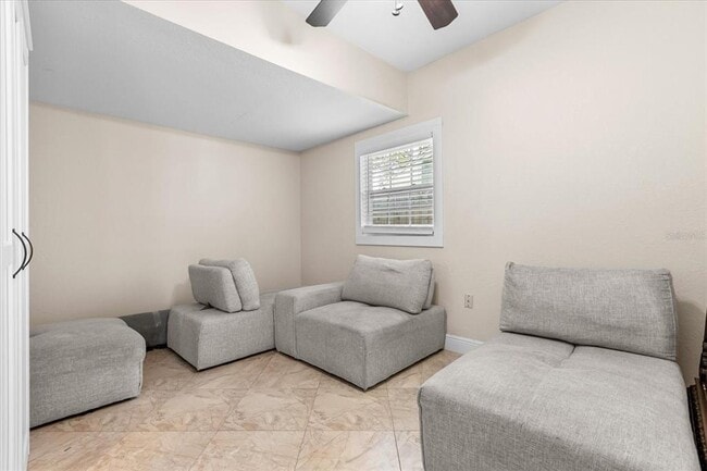 Building Photo - 1208 Roma Ct