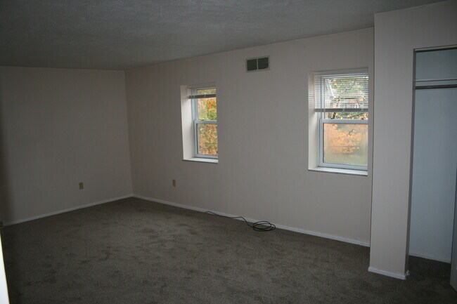 Primary Photo - 441 6th St