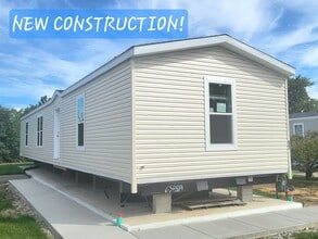 Building Photo - 17 Meadowlark Ln