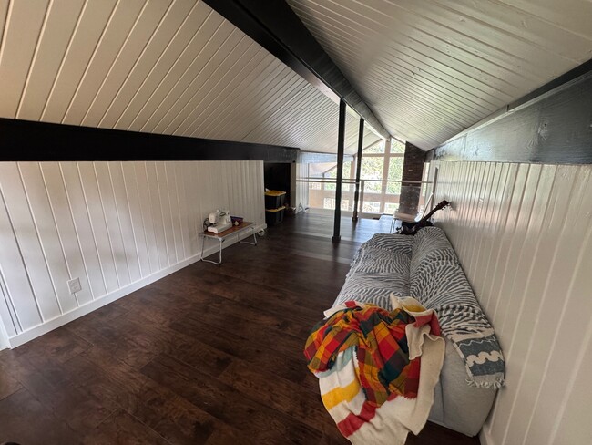 Building Photo - 10215 SW 116th St