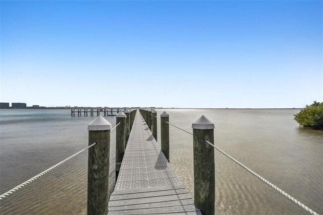Building Photo - 4304 Bay Club Cir