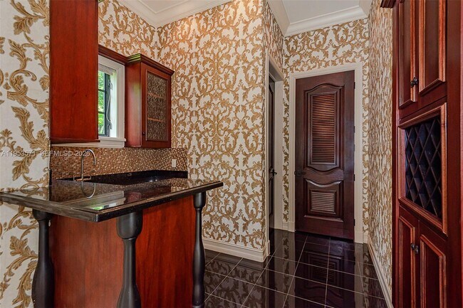 Building Photo - 674 Ocean Blvd