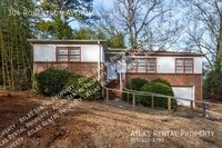 Building Photo - 304 Robertson Ave