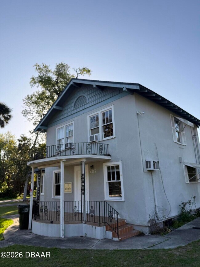 Building Photo - 207 Francis Parkman Pl