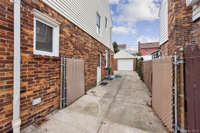 Building Photo - 166-23 24th Ave