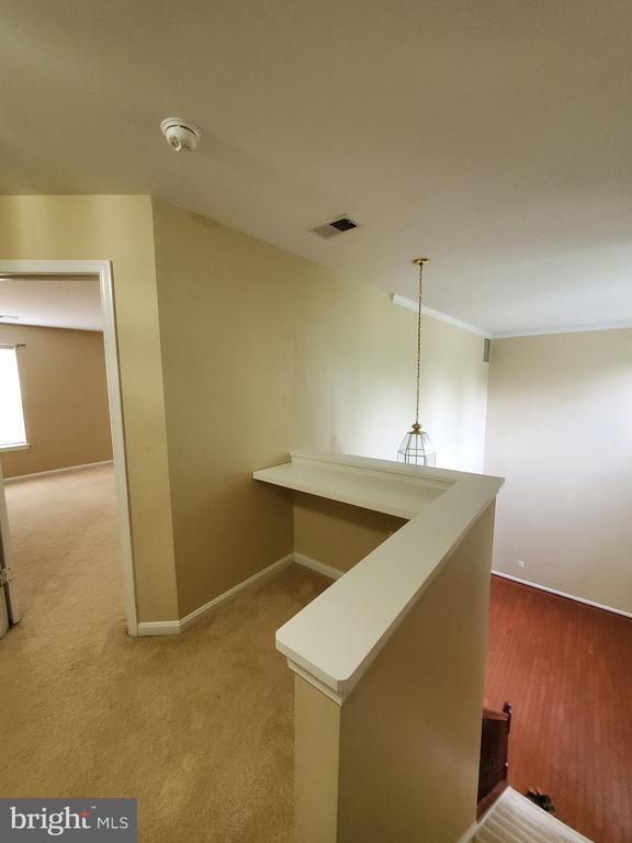 Building Photo - 9750 Granary Pl
