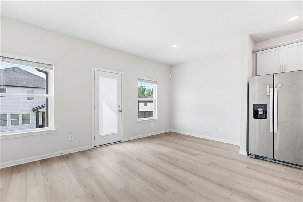 Building Photo - 7768 Richmond Trl