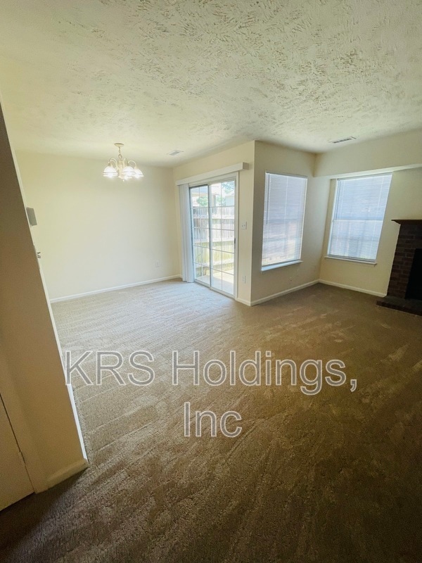 Building Photo - 11010 Salem Village Dr