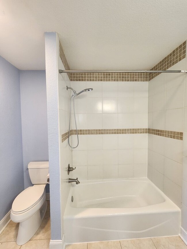 Building Photo - Well Maintained Swannanoa Rental! 2 BEDROOM/2 BATHROOM + BONUS ROOM