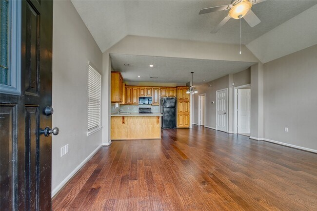 Building Photo - 770 Hunt Rd