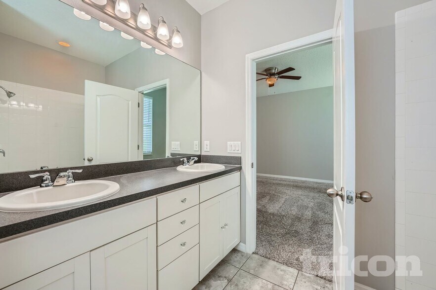 Building Photo - 937 Hilltop Park Ct