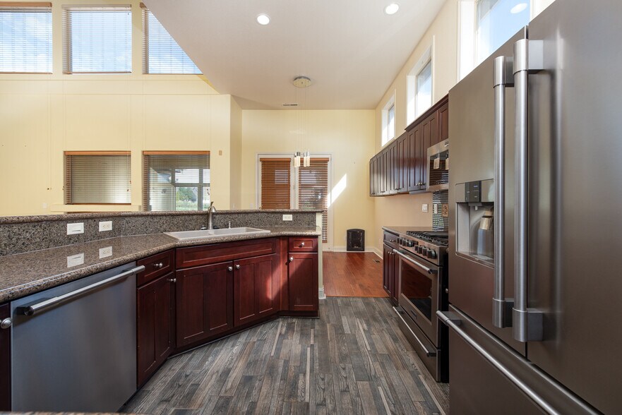 Building Photo - 1191 Flintwood Dr