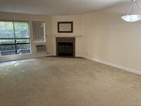 Building Photo - 39199 Guardino Dr