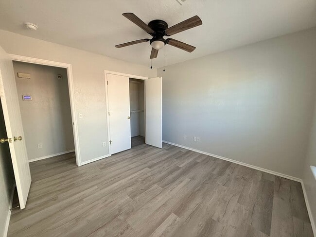 Building Photo - 4 Bedroom - 2 bath duplex located near campus and State Highway 9