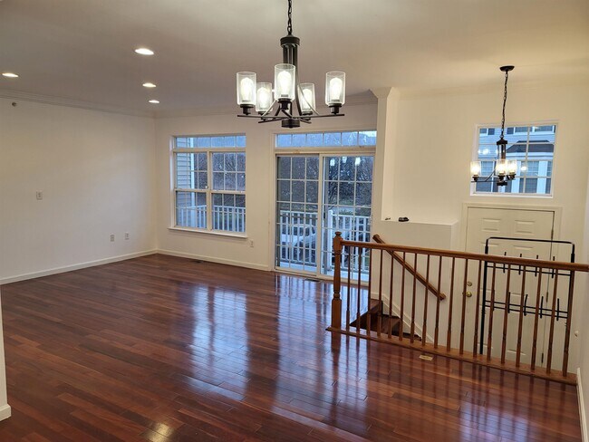 Building Photo - 14 McMartin Ct