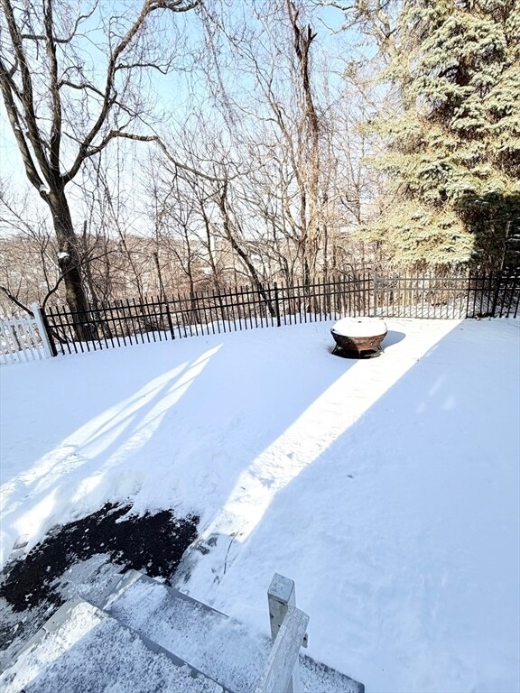 Building Photo - 11 Doane St