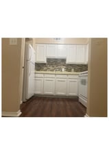 Building Photo - 2701 Green Oaks Rd