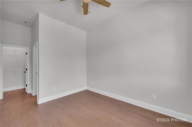 Building Photo - 1058 Homestead Wy St