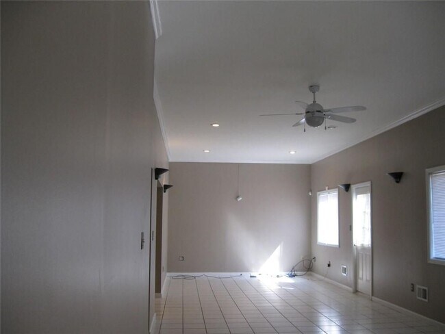Building Photo - 5465 Derby Chase Ct