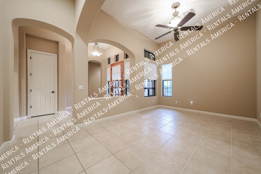 Building Photo - 7931 E Stonecliff Cir