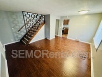 Building Photo - 301 S Spring St