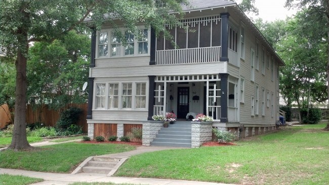 Primary Photo - 910 Jefferson Pl