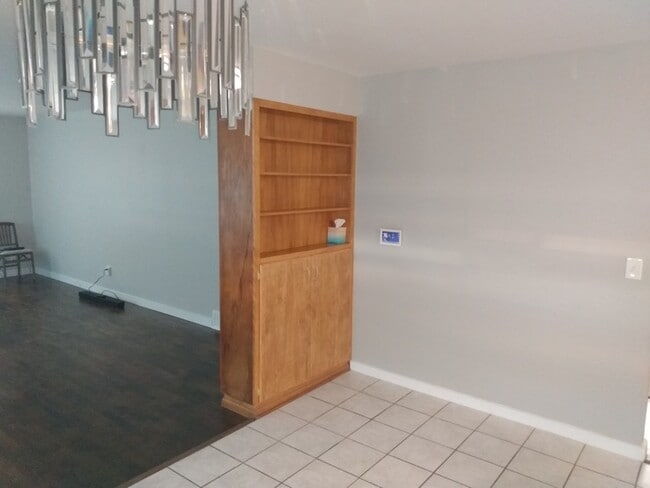 Building Photo - 1201 N 15th St