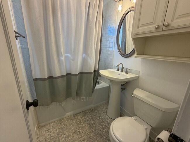 Building Photo - Great Edmond Rental