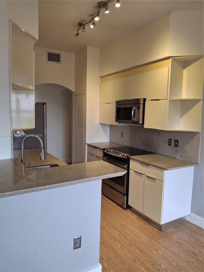 Building Photo - 9021 SW 94th St