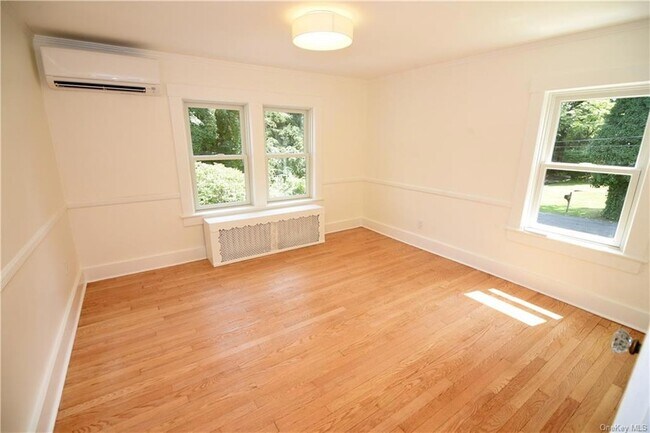 Building Photo - 5 Brevoort Rd