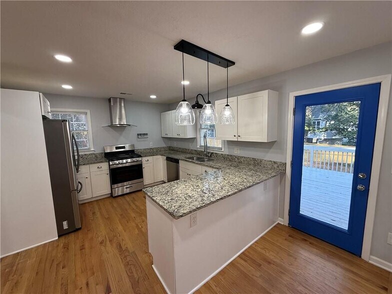 Building Photo - 3210 Ebenezer Rd NE