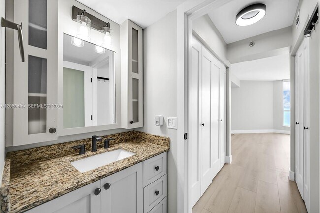 Building Photo - 6767 Collins Ave
