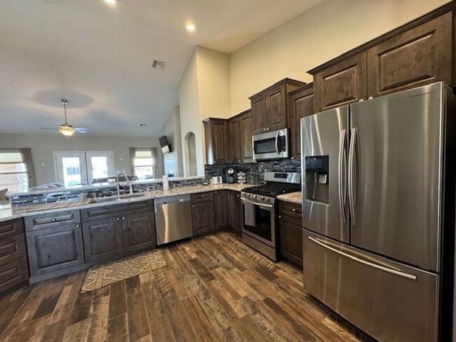 Building Photo - Los Lagos Lakefront WINTER Rental 3Br with Utilities AVAILABLE 10/1/2025