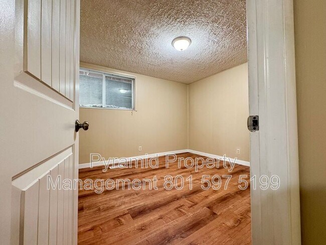 Building Photo - 353 S 1100 E