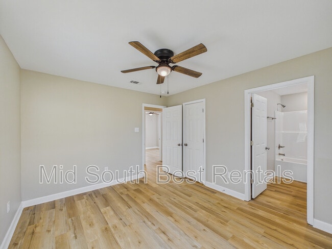 Building Photo - 2113 S Martin St