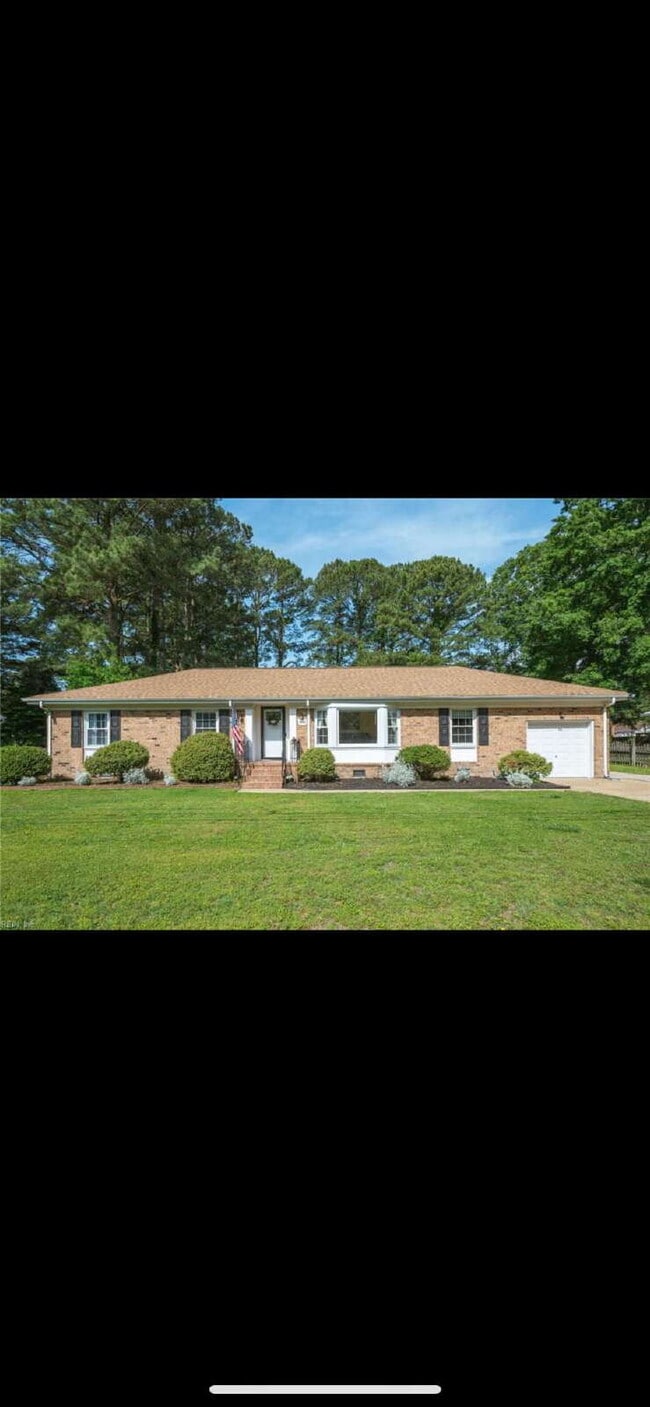 Building Photo - 4216 River Shore Rd